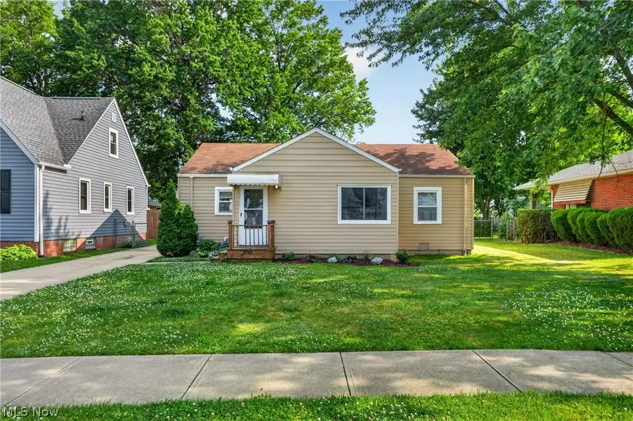 2701 Tuxedo Avenue, Parma, OH 44134 - #2