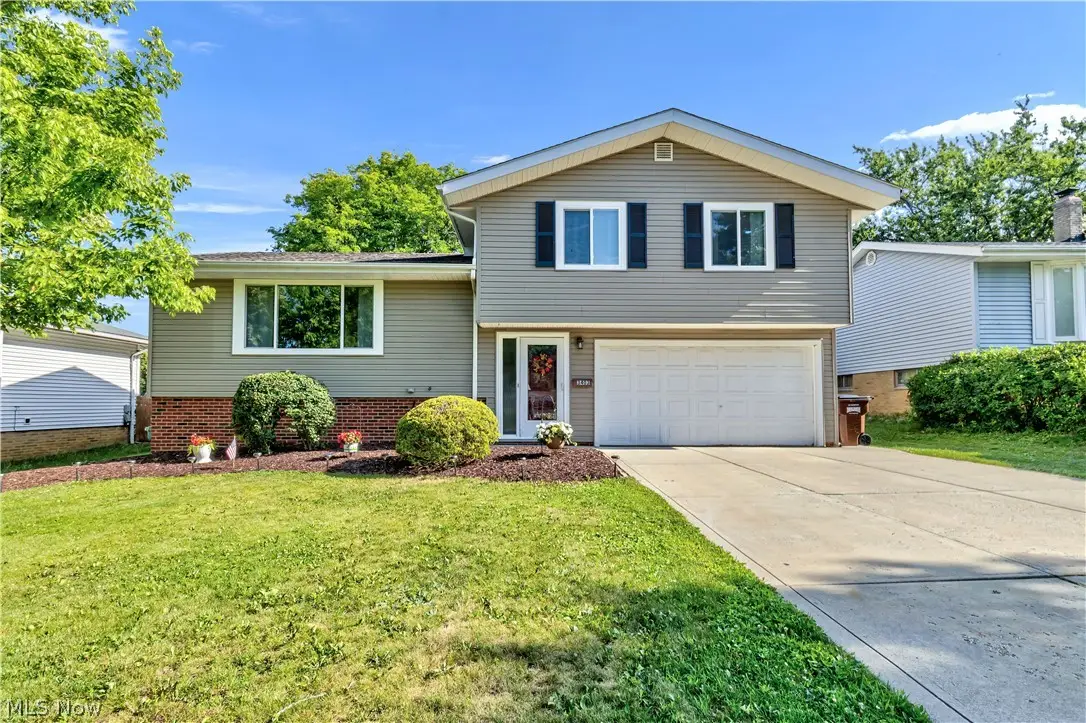 3403 Nottingham Drive, Parma, OH 44134 - #1