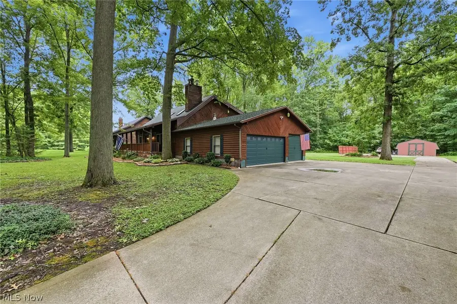 17369 Honeysuckle Lane, Columbia Station, OH 44028 - #2