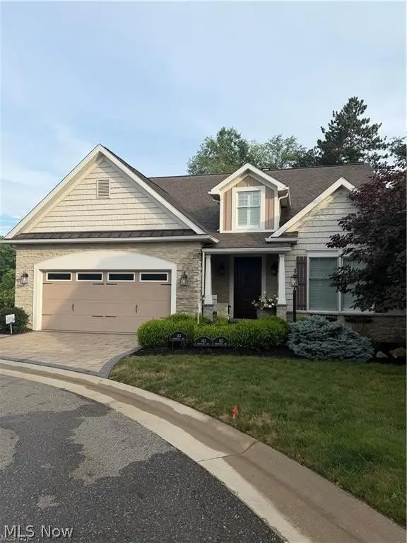 143 Relentless Way, Hartville, OH 44632