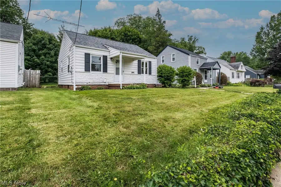 3518 Arnold Nw Avenue, Canton, OH 44709 - #3