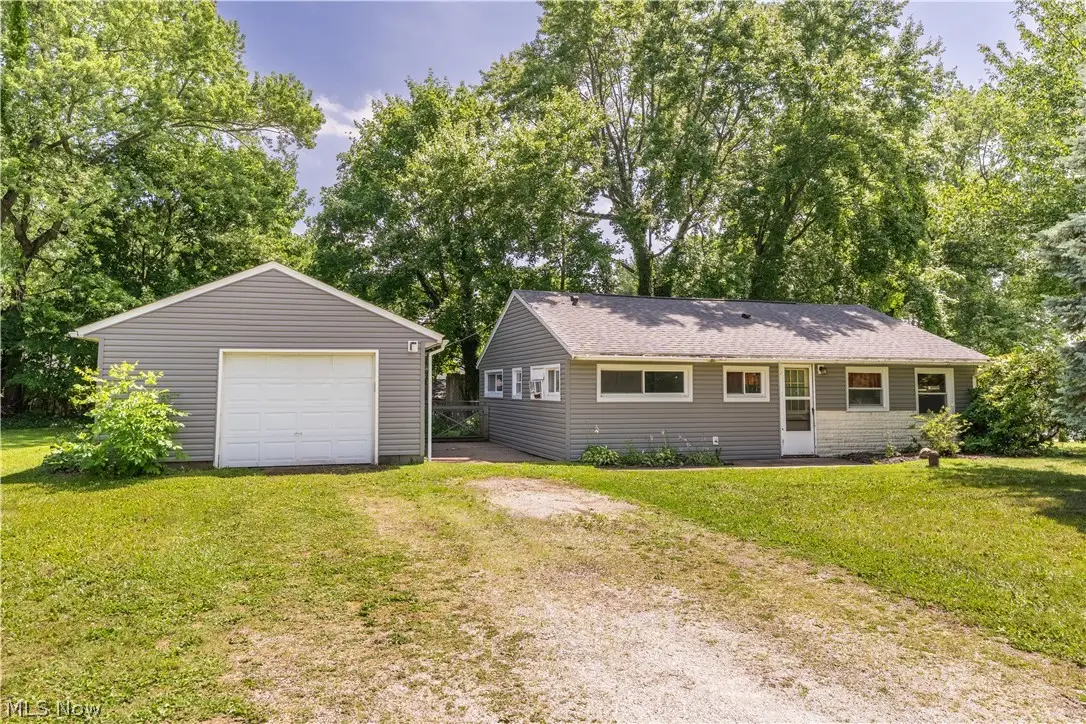5061 Thursby Road, North Canton, OH 44720 - #1