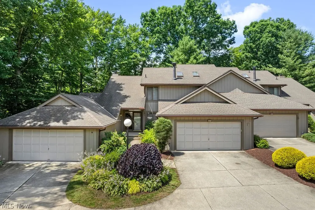 2180 Stone Creek Trail, Cuyahoga Falls, OH 44223 - #1