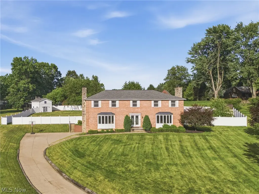 1251 Grenada Ne Drive, Canton, OH 44714 - #1
