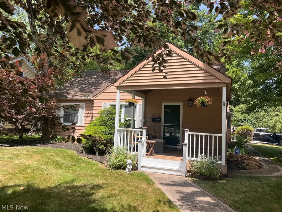24104 Smith Avenue, Westlake, OH 44145 - #2