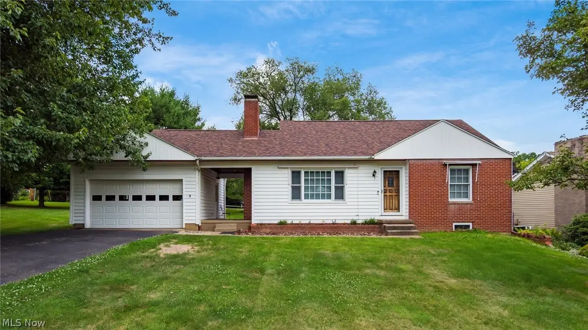 3110 Lookout Drive, Zanesville, OH 43701 - #1