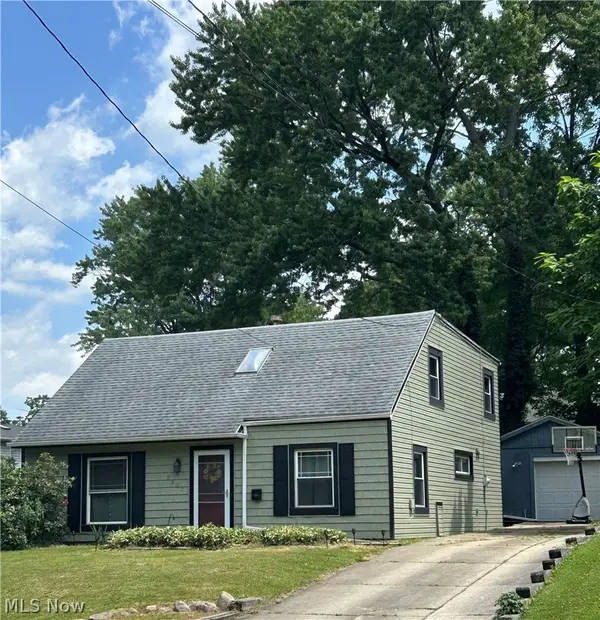 2337 Schubert Street, Cuyahoga Falls, OH 44221