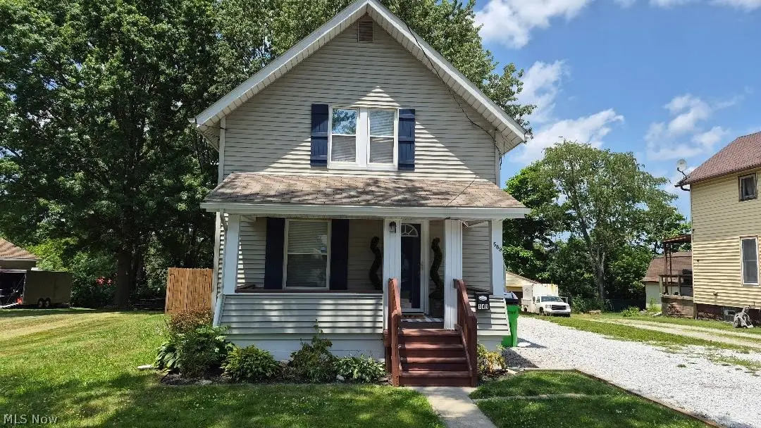 589 Highland Avenue, Barberton, OH 44203 - #1