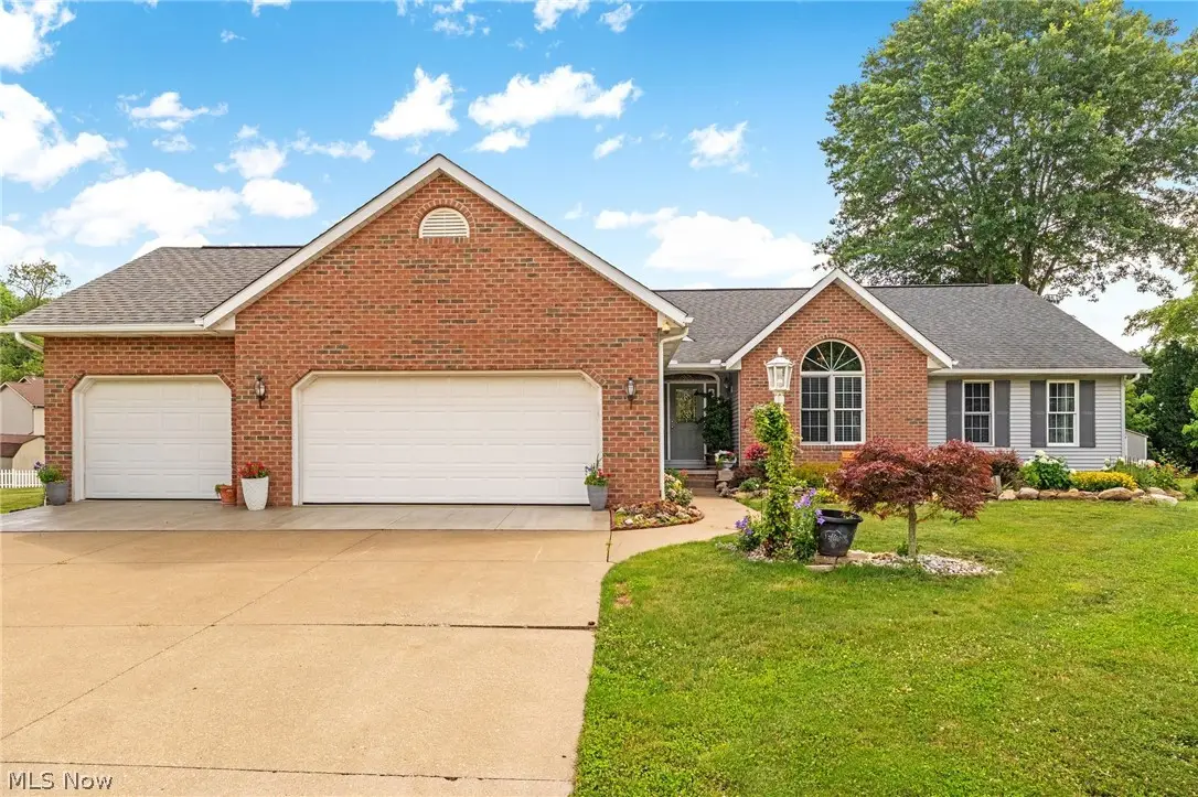3862 Lorwood Nw Street, Massillon, OH 44646 - #1