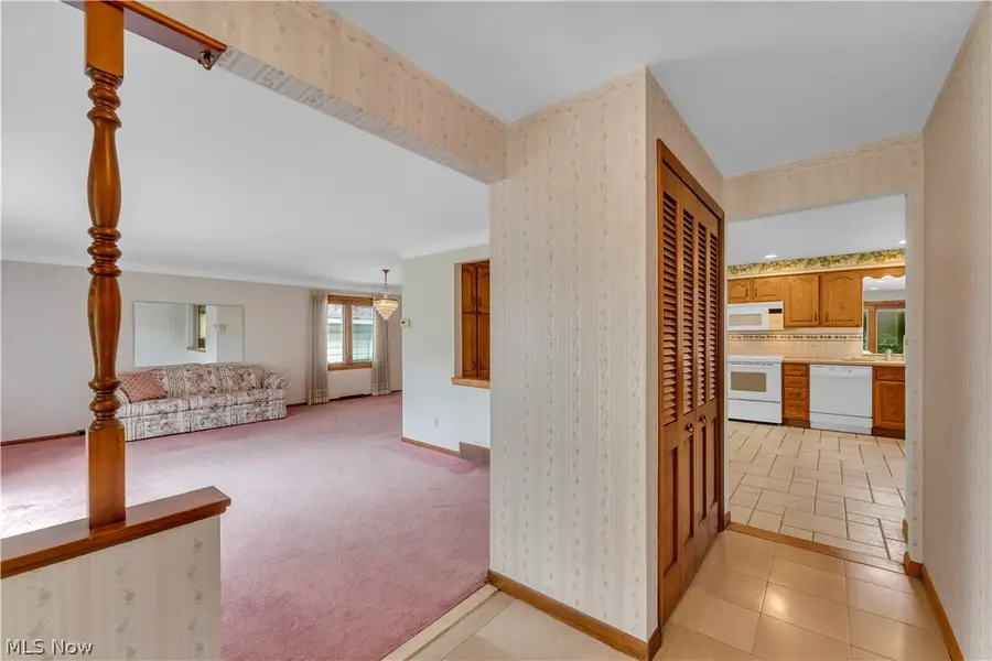 6524 Brookhill Drive, Garfield Heights, OH 44125 - #3