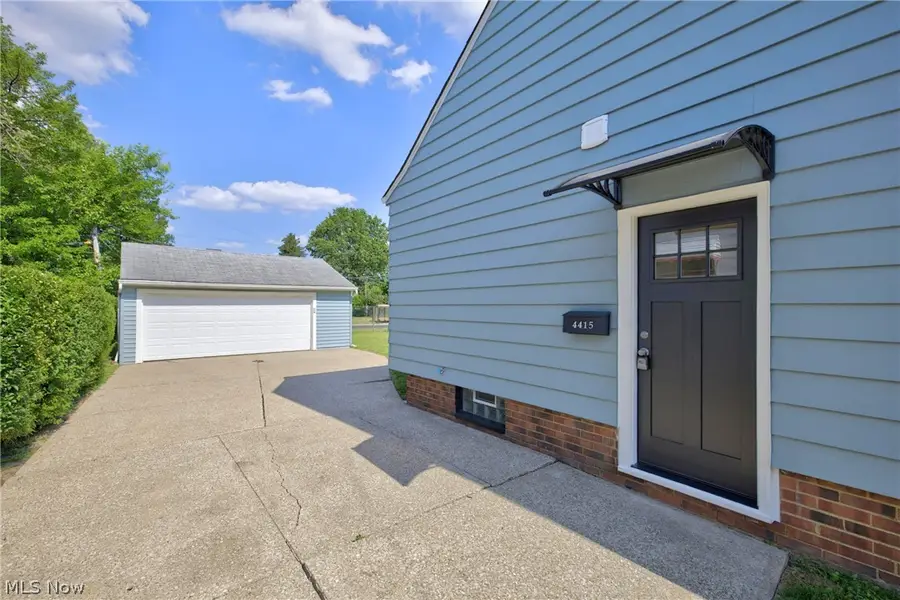 4415 W 155th Street, Cleveland, OH 44135 - #3