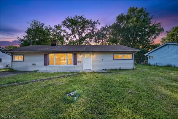 2476 Amberly Drive, Youngstown, OH 44511