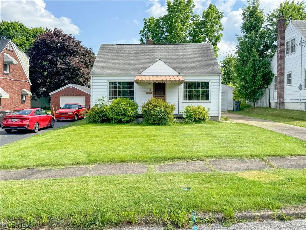 1339 Douglas Avenue, Youngstown, OH 44502 - #1