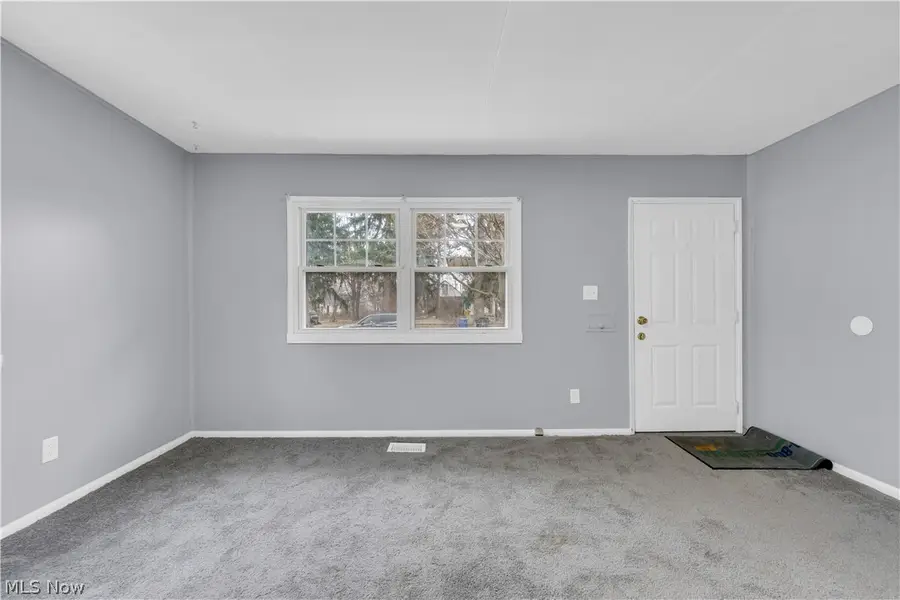 4414 E 142nd Street, Cleveland, OH 44128 - #3