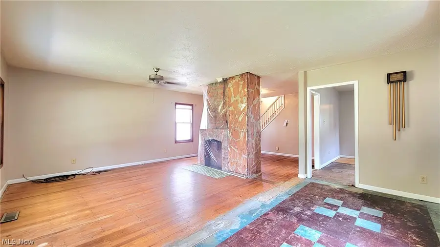 603 Poplar Avenue, Williamstown, WV 26187 - #3