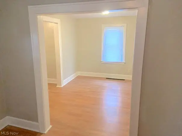 627 Roscoe Avenue, Akron, OH 44306 - #3