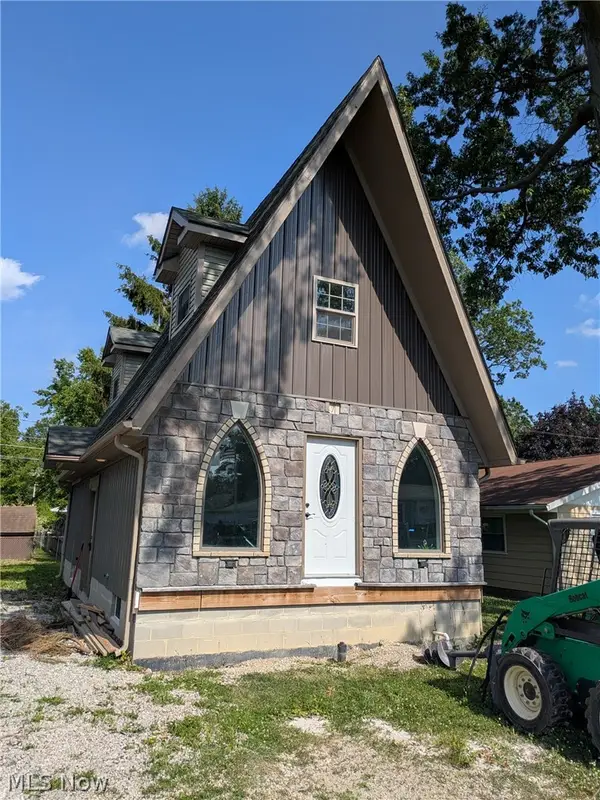 351 Essex Road, Vermilion, OH 44089