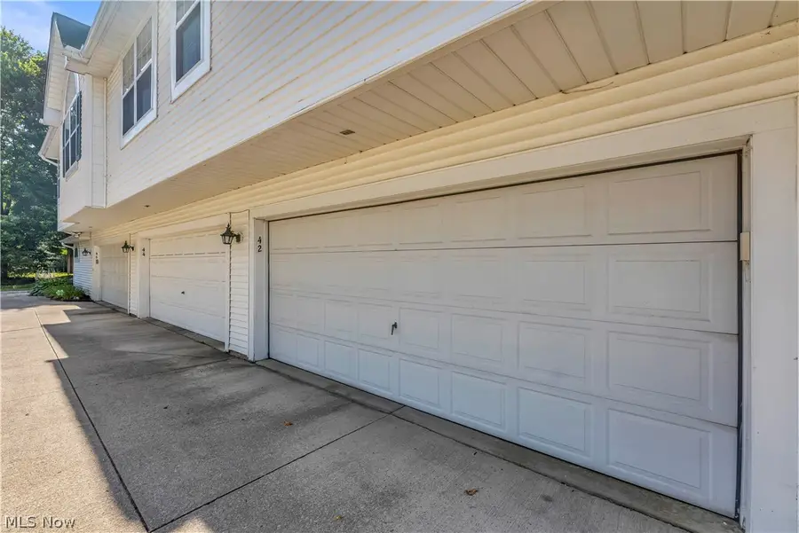 42 Vista Circle #35A, North Olmsted, OH 44070 - #3
