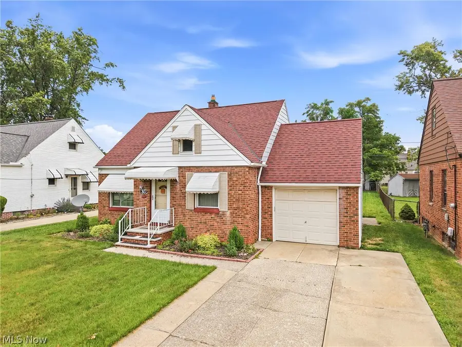 839 E 260th Street, Euclid, OH 44132 - #3