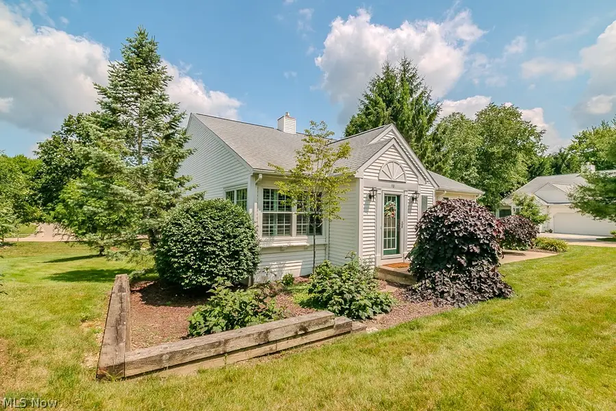 118 Kensington Court, Aurora, OH 44202 - #2