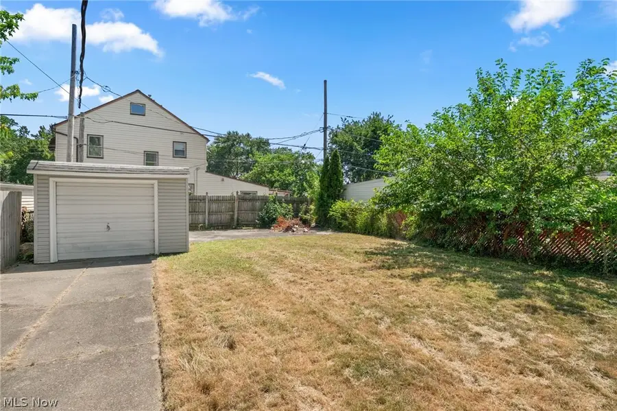 16805 Milburn Avenue, Cleveland, OH 44135 - #3
