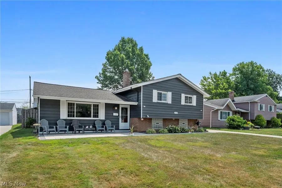 1253 Golden Gate Boulevard, Mayfield Heights, OH 44124 - #2