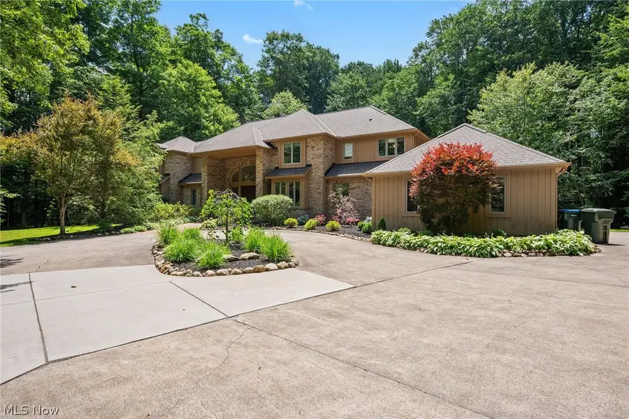 80 Easton Lane, Moreland Hills, OH 44022 - #2