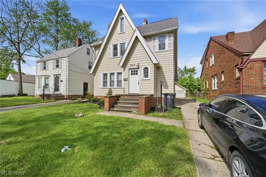 4004 E 154th Street, Cleveland, OH 44128 - #2