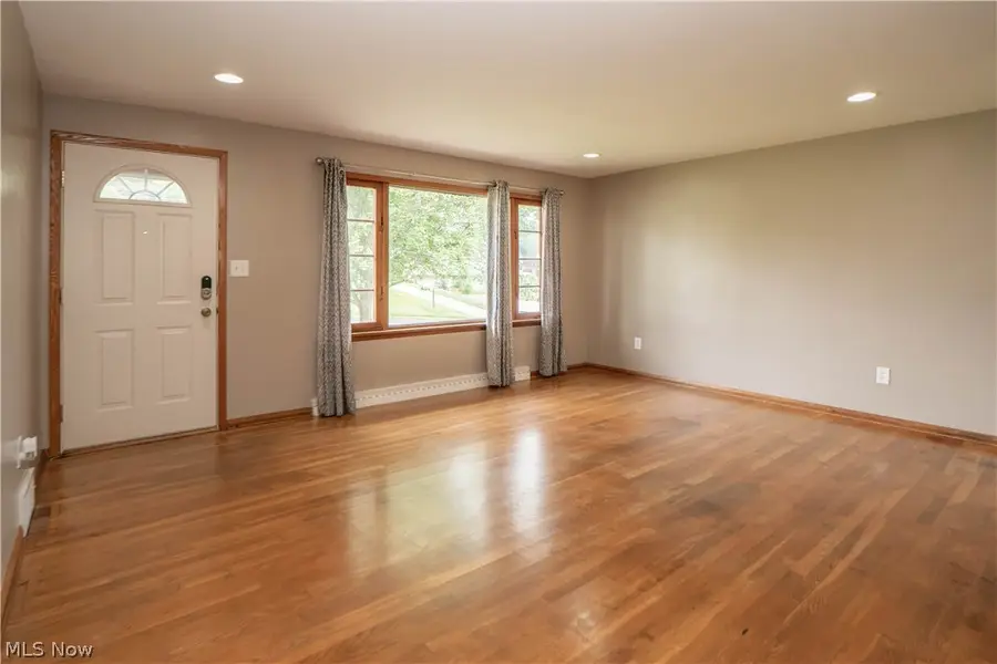 158 Miles Nw Avenue, Canton, OH 44708 - #3