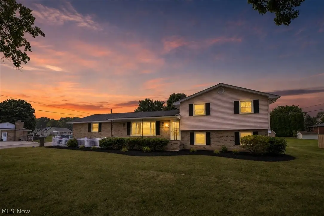5550 Easton Street, Louisville, OH 44641 - #1