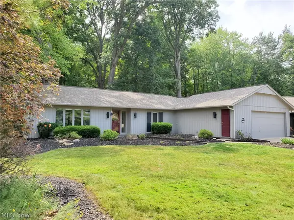 21615 Shagbark Trail, Strongsville, OH 44149