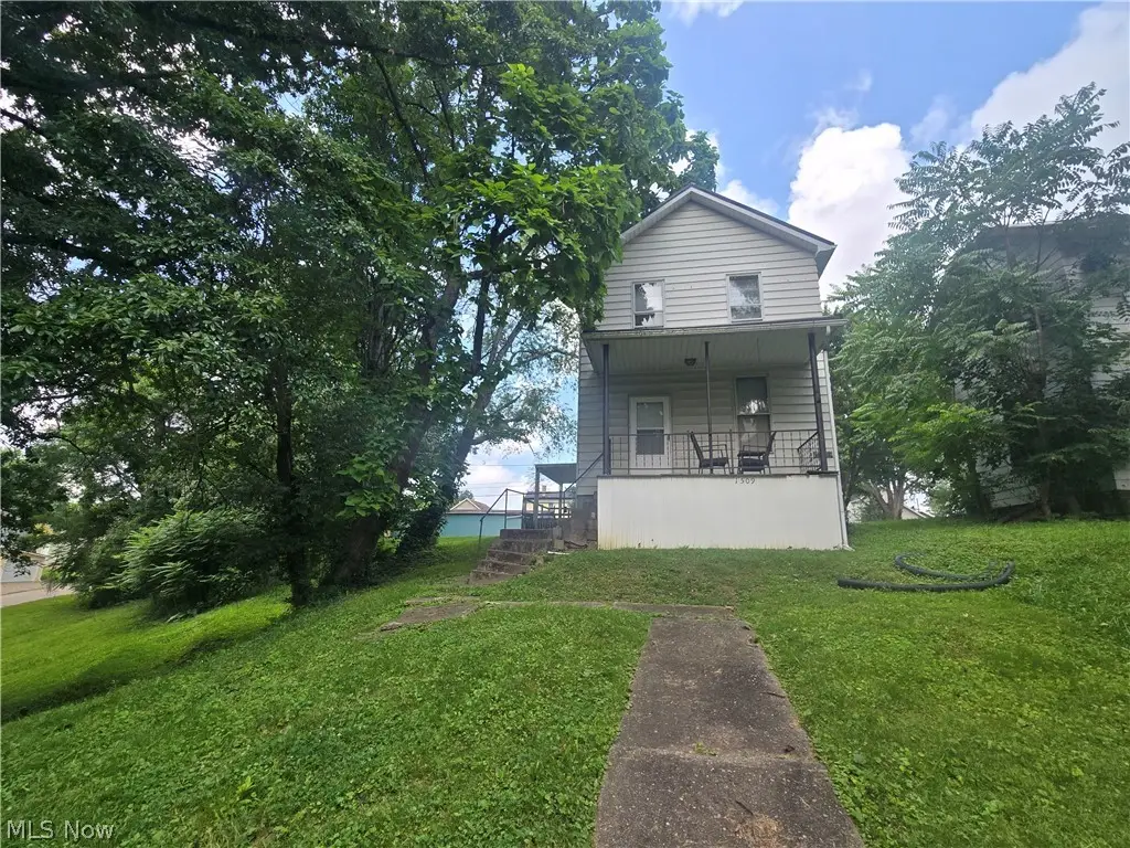 1509 May Street, Zanesville, OH 43701 - #1