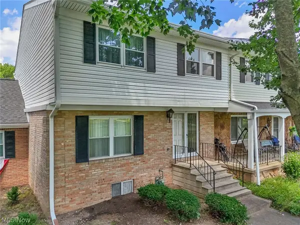 2034 Carlile Drive, Uniontown, OH 44685
