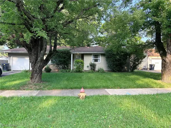 2860 Crestwood Nw Drive, Warren, OH 44485