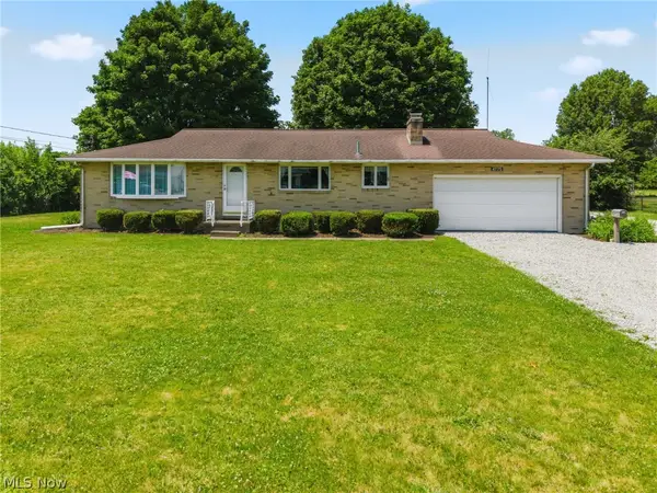4775 Erie Sw Avenue, Navarre, OH 44662