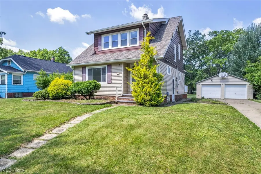 6758 Orchard Boulevard, Parma Heights, OH 44130 - #2