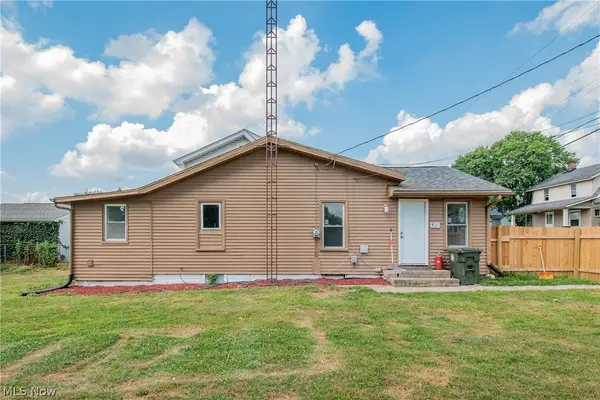 817 Halter Nw Court, Canton, OH 44708
