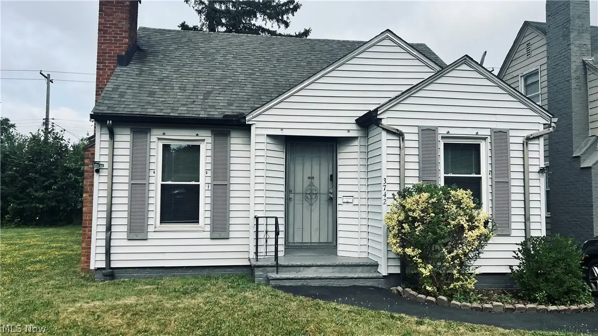 3742 Menlo Road, Shaker Heights, OH 44120 - #1