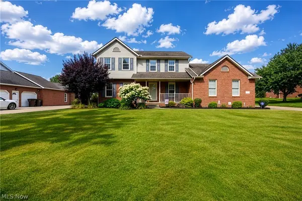 3176 Carie Hill Nw Circle, Massillon, OH 44646