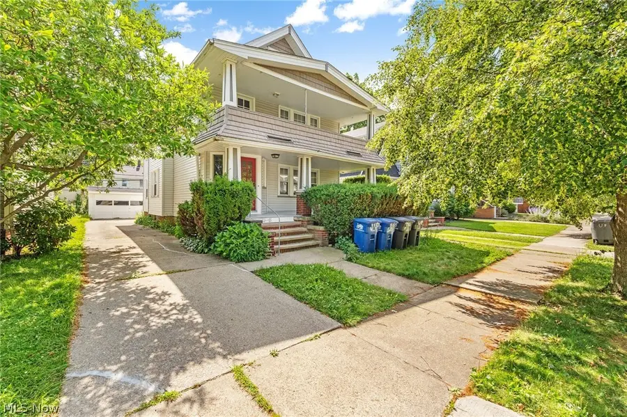 1583 Victoria Avenue, Lakewood, OH 44107 - #2