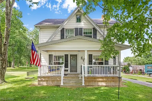 12681 Orrville Nw Street, North Lawrence, OH 44666