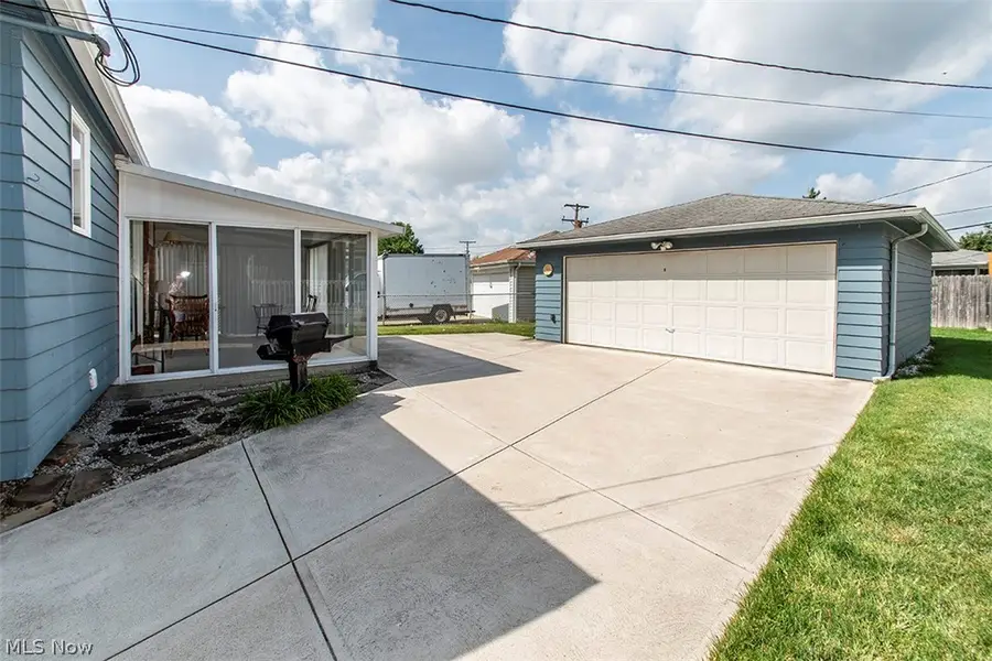 19155 Davinwood Drive, Cleveland, OH 44135 - #3