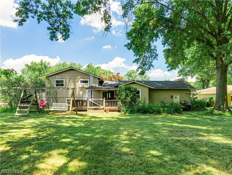 620 Franklin Drive, Doylestown, OH 44230 - #3