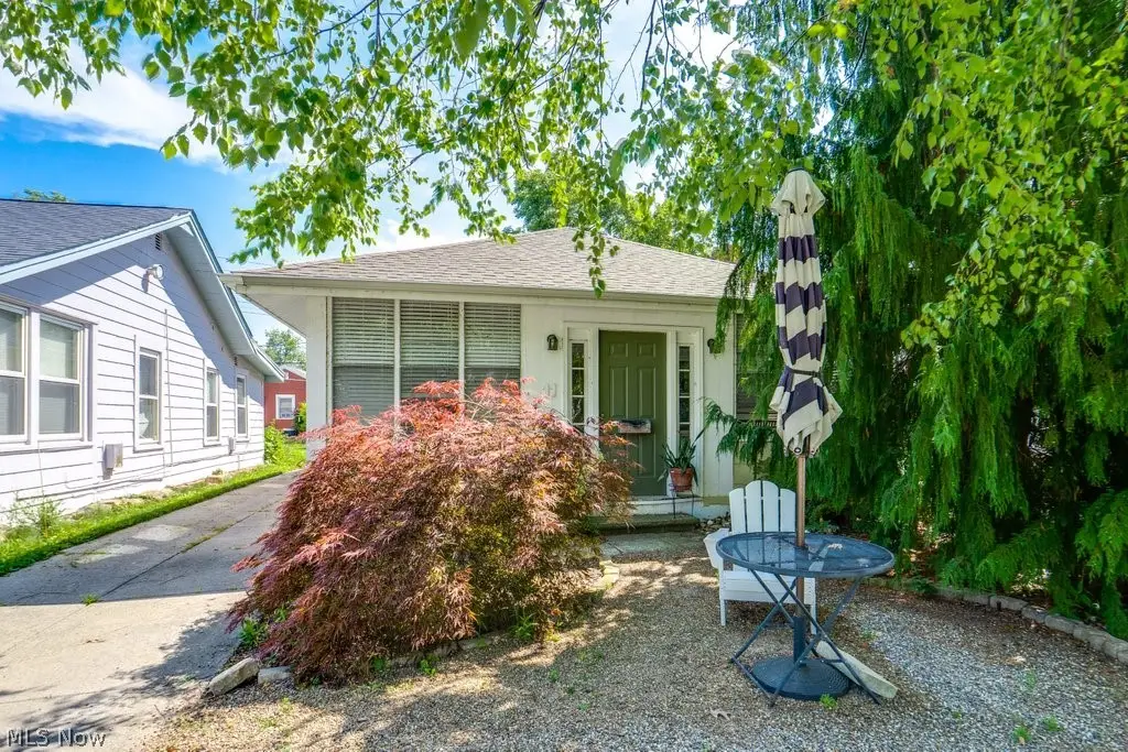 11 E 220th Street, Euclid, OH 44123 - #1