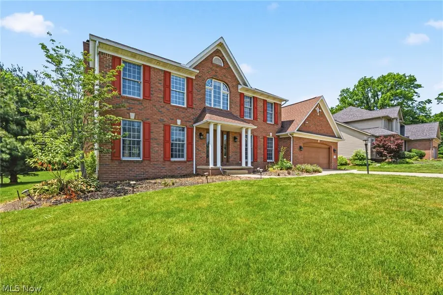 6638 Forestwood Nw Street, Canton, OH 44718 - #2
