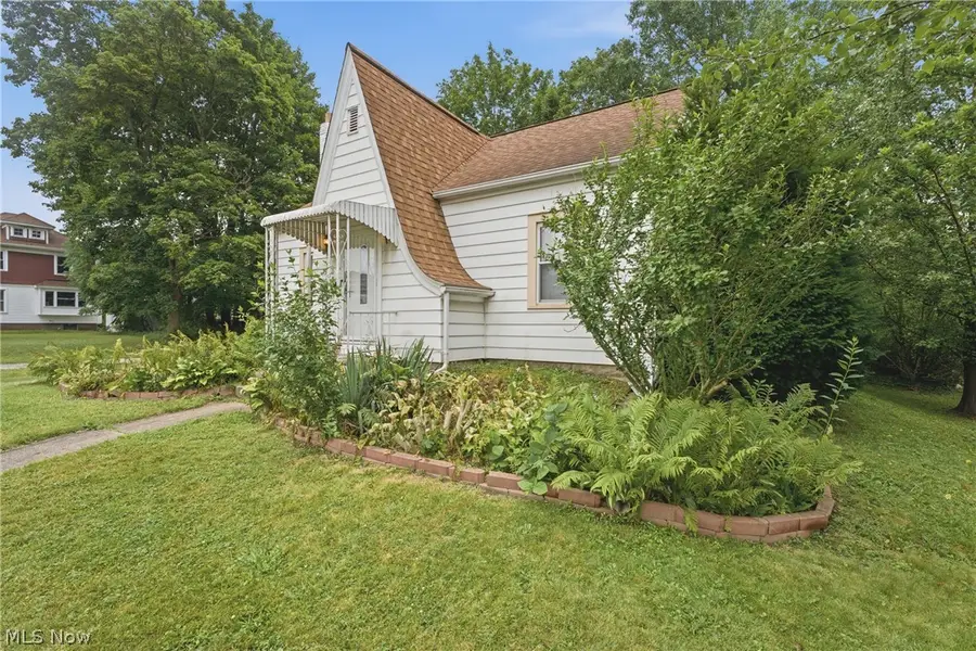 350 Wabash N, Brewster, OH 44613 - #2
