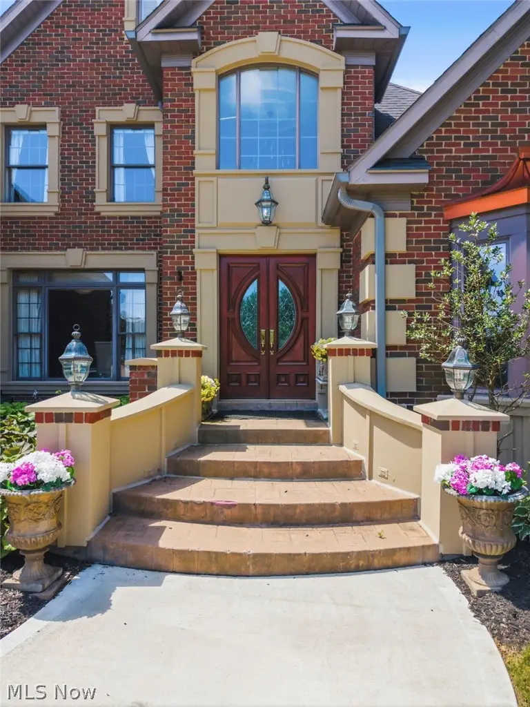 6274 Bertram Nw Avenue, Canton, OH 44718 - #3