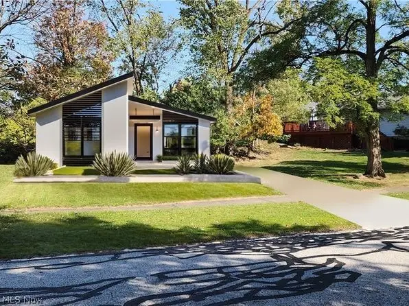 Parkhill Drive, Parma Heights, OH 44130