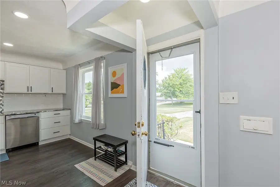 4932 S Sedgewick Road, Lyndhurst, OH 44124 - #3