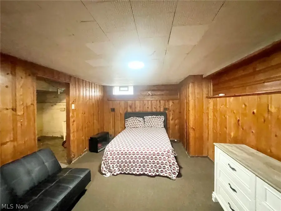 16114 Delrey Avenue, Cleveland, OH 44128 - #3